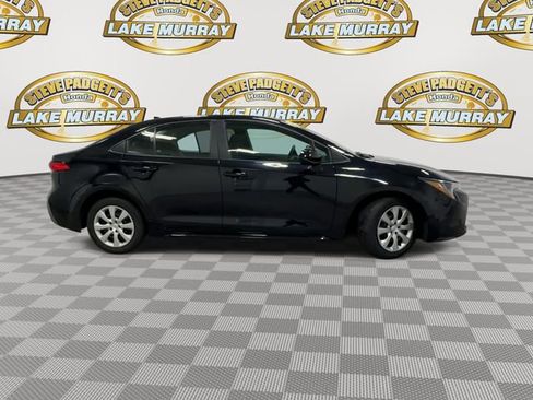 Used 2024 Toyota Corolla LE FWD image 4