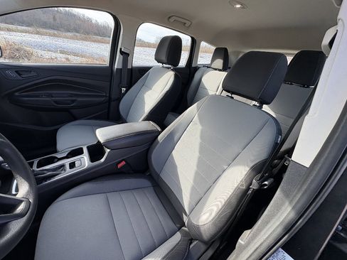 Used 2017 Ford Escape S image 31