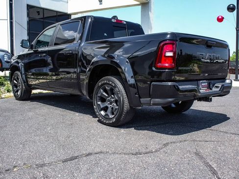 Used 2025 RAM 1500 Big Horn AWD/4WD image 4