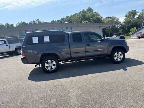 Used 2013 Toyota Tacoma 4x4 Access Cab V6 w/ TRD Sport Pkg image 17