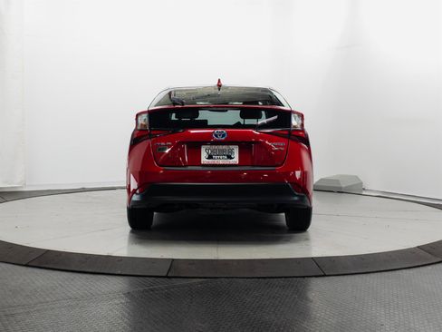 Used 2021 Toyota Prius Limited w/ Premium Convenience Package image 10