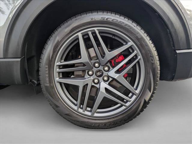Used 2025 Ford Explorer ST RWD image 13