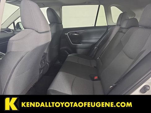 Used 2025 Toyota RAV4 XLE w/ Convenience Package AWD/4WD image 13