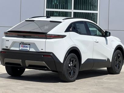 New 2026 Toyota C-HR w/ Cold Weather Package