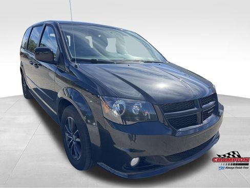 Used 2017 Dodge Grand Caravan GT image 8