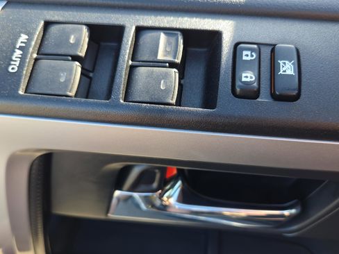 Used 2022 Toyota 4Runner Limited image 32