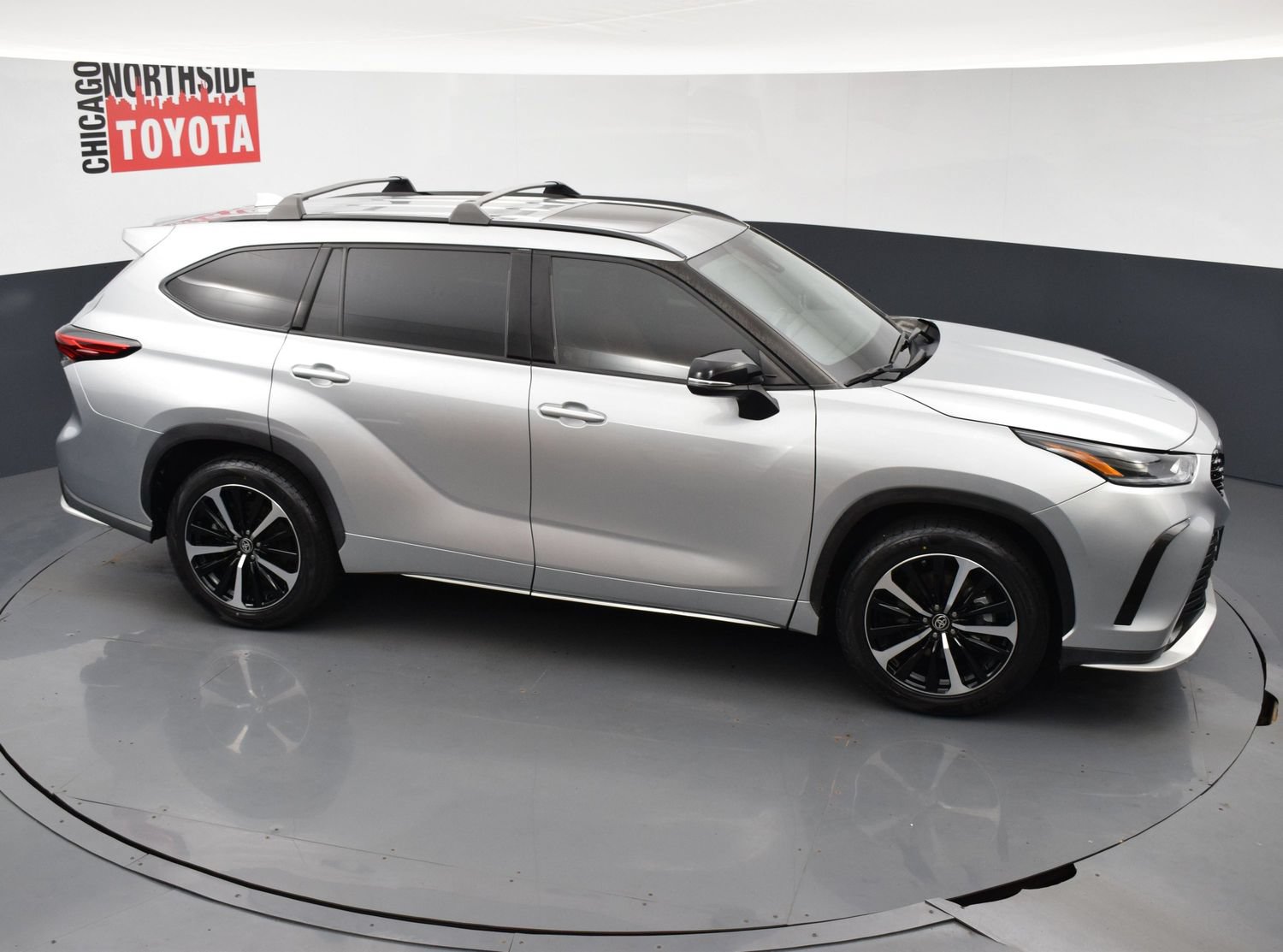 Used 2022 Toyota Highlander XSE AWD/4WD image 26
