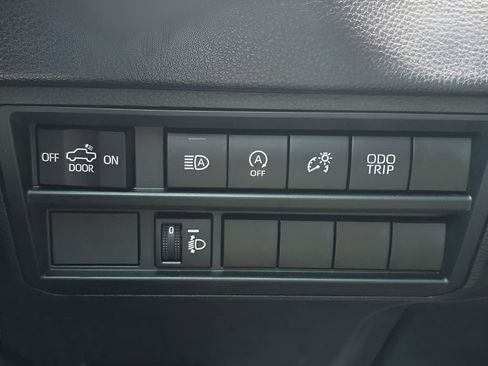 Used 2022 Toyota Tundra SR5 image 20