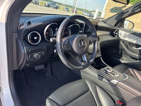 Used 2019 Mercedes-Benz GLC 300 4MATIC image 14