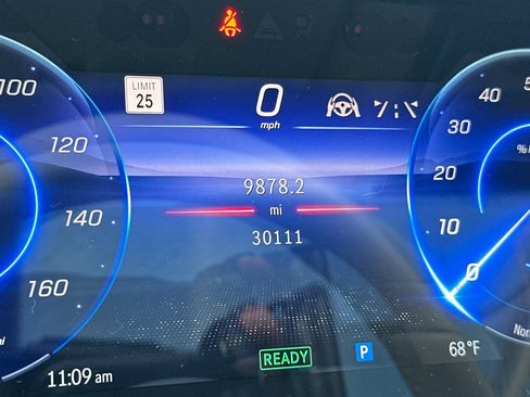 Used 2023 Mercedes-Benz EQS 580 4MATIC SUV image 21