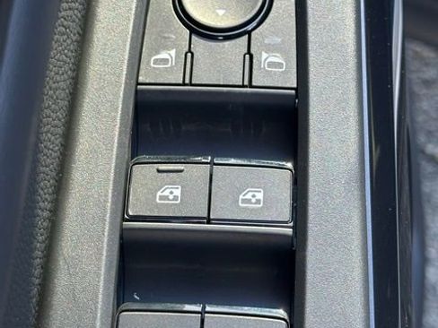 New 2025 Nissan Pathfinder SV image 14