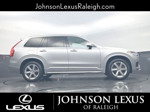 Used 2021 Volvo XC90 T5 Momentum w/ Climate Package image 20