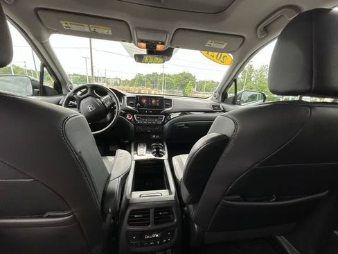Used 2021 Honda Pilot Touring image 20