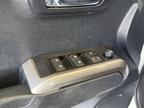 Used 2021 Toyota Tacoma Limited w/ Nightshade Package AWD/4WD image 13