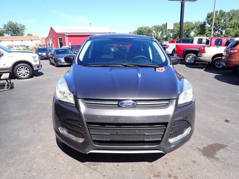 Used 2015 Ford Escape SE FWD image 2