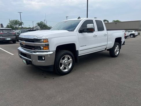 Used 2018 Chevrolet Silverado 2500 LTZ w/ Vortec Plus Package AWD/4WD image 7