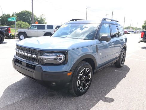 Used 2025 Ford Bronco Sport Outer Banks w/ Outer Banks Tech Package+ image 5