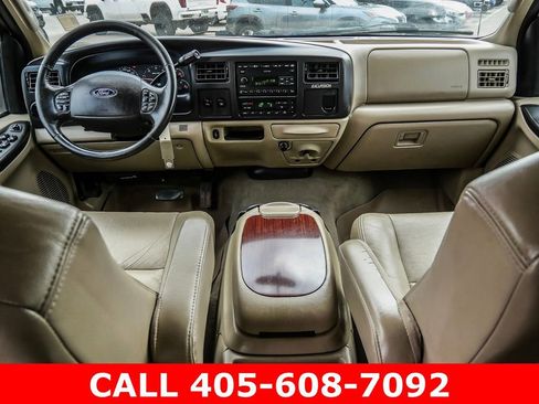 Used 2005 Ford Excursion Limited RWD image 25