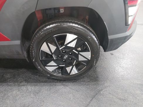 Certified 2025 Hyundai Kona SEL AWD/4WD image 32