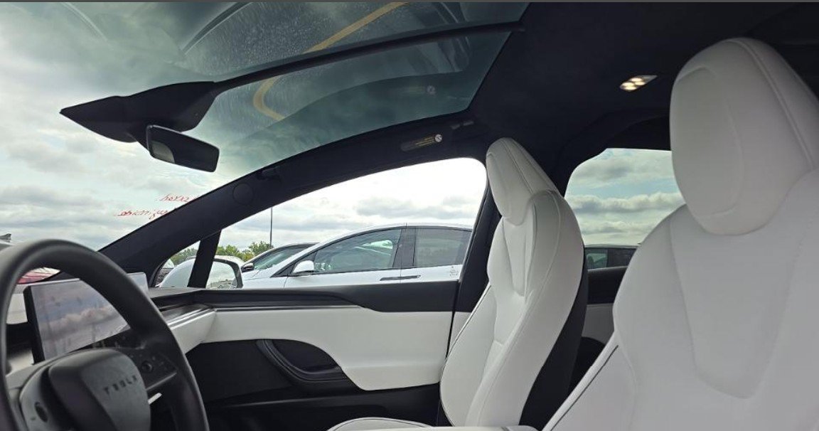 Used 2023 Tesla Model X Plaid AWD/4WD image 6