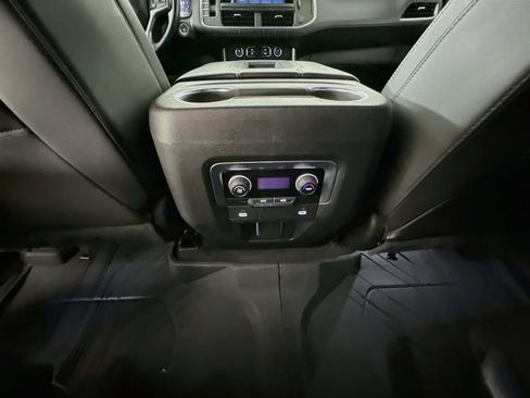 Used 2022 Chevrolet Tahoe Z71 AWD/4WD image 25