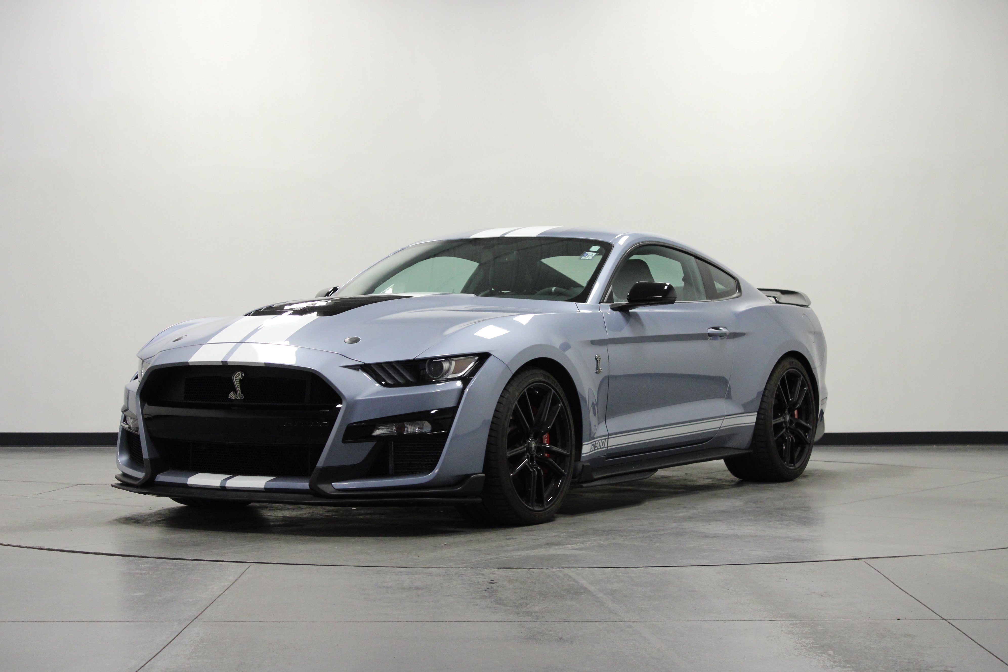 Used 2022 Ford Mustang Shelby GT500 w/ Technology Package RWD image 8