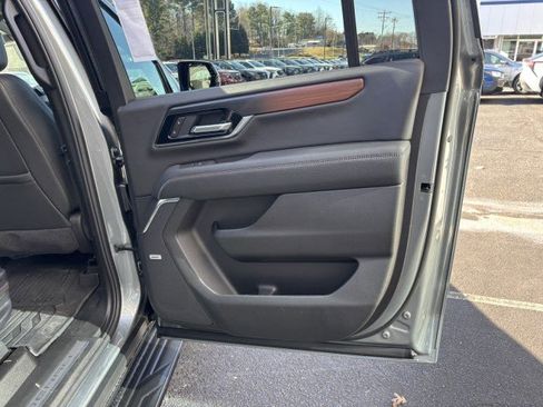 New 2026 GMC Yukon XL Denali image 43