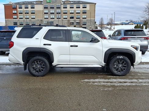 Certified 2025 Toyota 4Runner 2WD image 7
