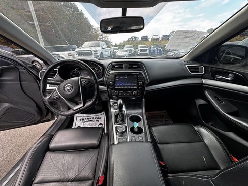 Used 2018 Nissan Maxima 3.5 SV image 12
