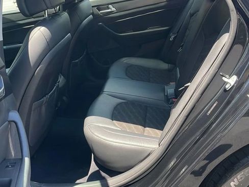 Used 2015 Hyundai Sonata SE FWD image 11