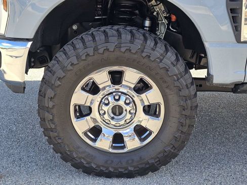 Used 2026 Ford F250 King Ranch w/ Chrome Package AWD/4WD image 11