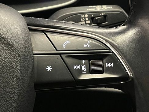 Used 2020 Audi Q3 2.0T Premium w/ Convenience Package image 29