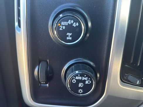 Used 2018 GMC Sierra 1500 SLT w/ SLT Premium Package image 28