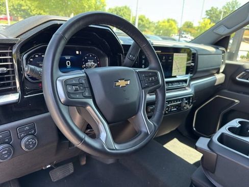 Used 2025 Chevrolet Silverado 2500 LT w/ Convenience Package AWD/4WD image 34