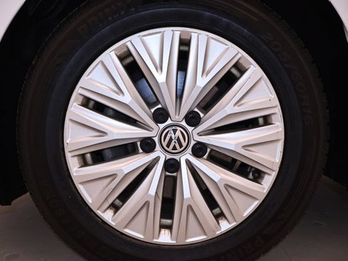 Used 2019 Volkswagen Jetta S w/ Driver Assistance Package FWD image 30
