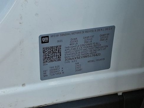 Used 2021 Chevrolet Equinox LS w/ LS Convenience Package image 28