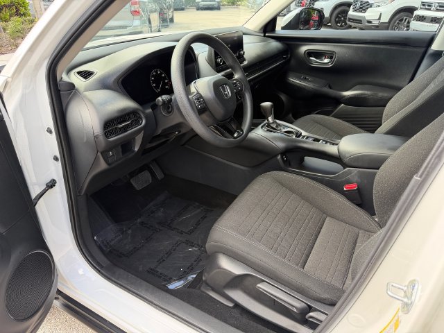 Certified 2025 Honda HR-V LX image 13