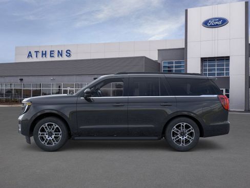 New 2025 Ford Expedition Active image 3