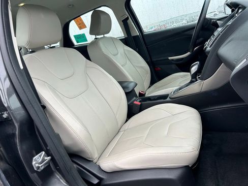 Used 2016 Ford Focus Titanium image 10