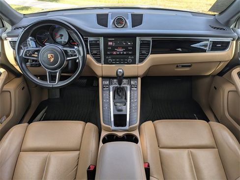 Used 2017 Porsche Macan S image 18