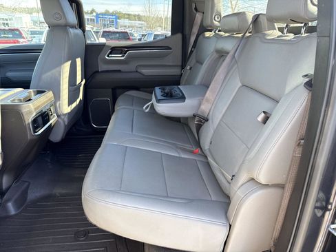 Used 2022 GMC Sierra 1500 SLT w/ SLT Premium Package image 15