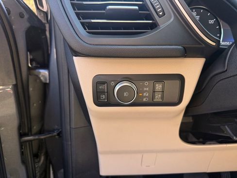 Used 2021 Ford Escape SEL FWD image 18