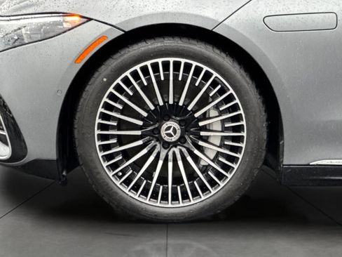 Certified 2023 Mercedes-Benz EQS 580 4MATIC Sedan image 6