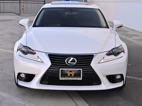 Used 2015 Lexus IS 250 w/ Premium Package RWD image 9