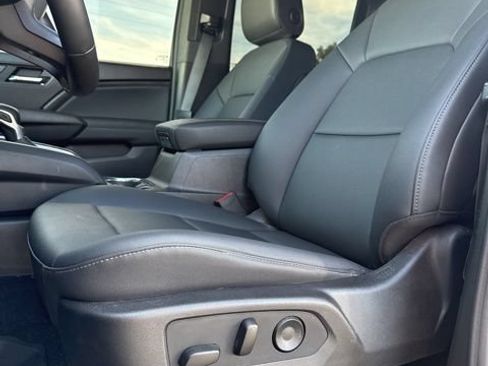 Used 2025 GMC Canyon Elevation w/ Convenience Package AWD/4WD image 14