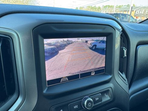 Used 2023 Chevrolet Silverado 1500 Custom image 24