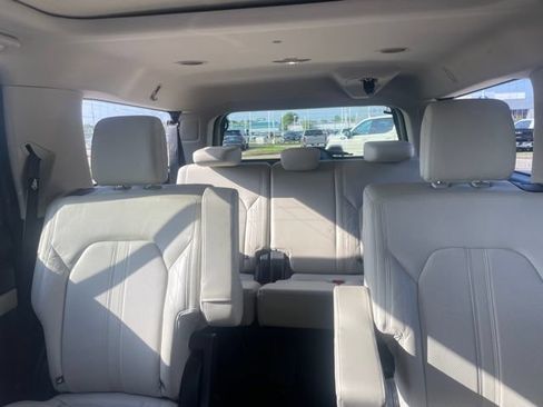 Used 2019 Ford Expedition Max Platinum AWD/4WD image 8