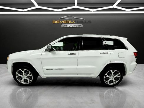 Used 2020 Jeep Grand Cherokee Overland image 2