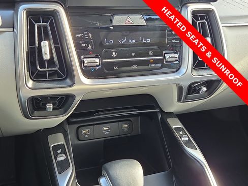 Used 2021 Kia Sorento S w/ Panoramic Sunroof Package image 20
