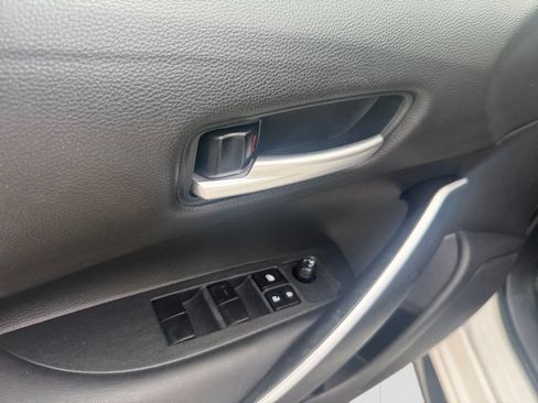 Used 2023 Toyota Corolla SE w/ Carpet Mat Package (TMS) FWD image 11